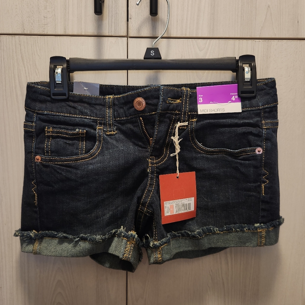 Cute Midi Jean Shorts